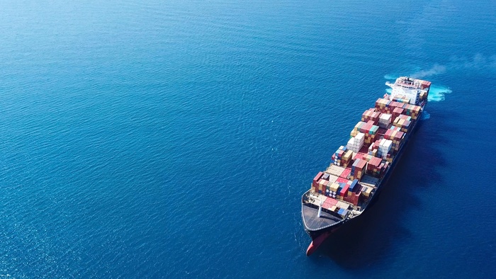 Ocean cargo vessel